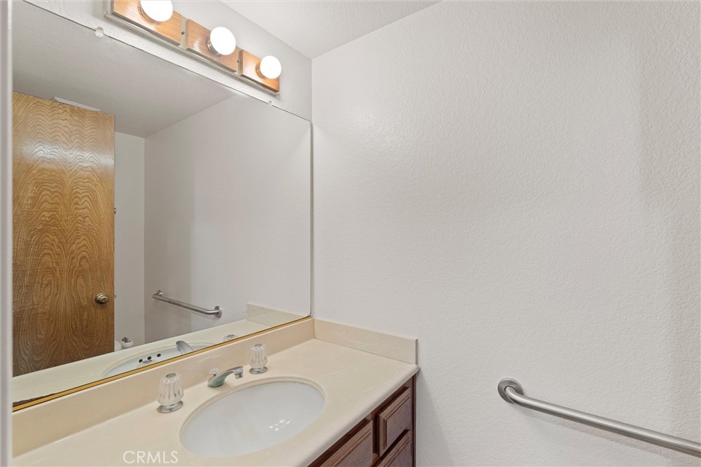2609 Vanderbilt Lane 4