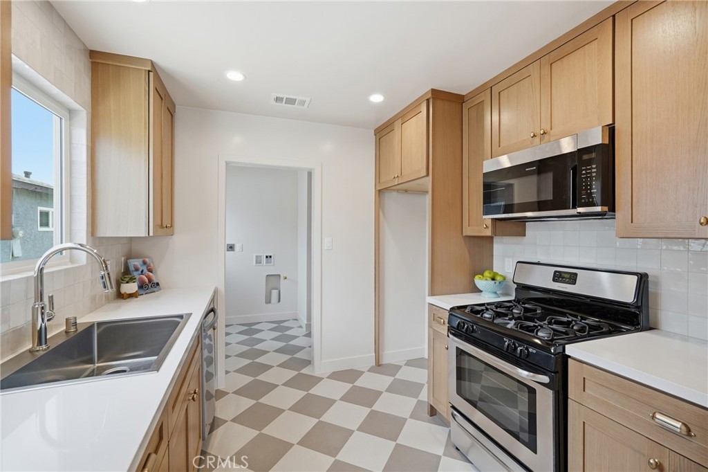 4750 W 133rd