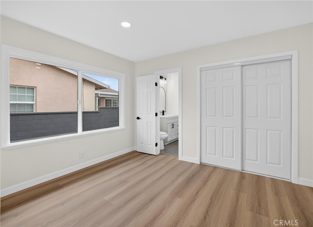 13737 Casimir Ave