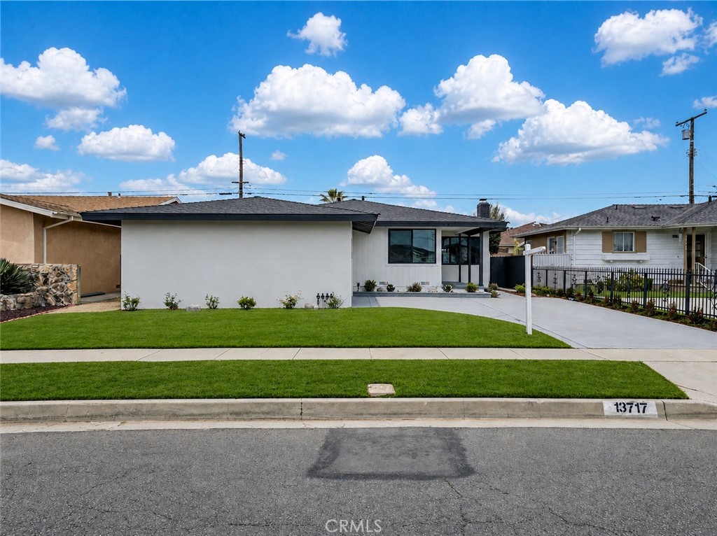 13737 Casimir Ave