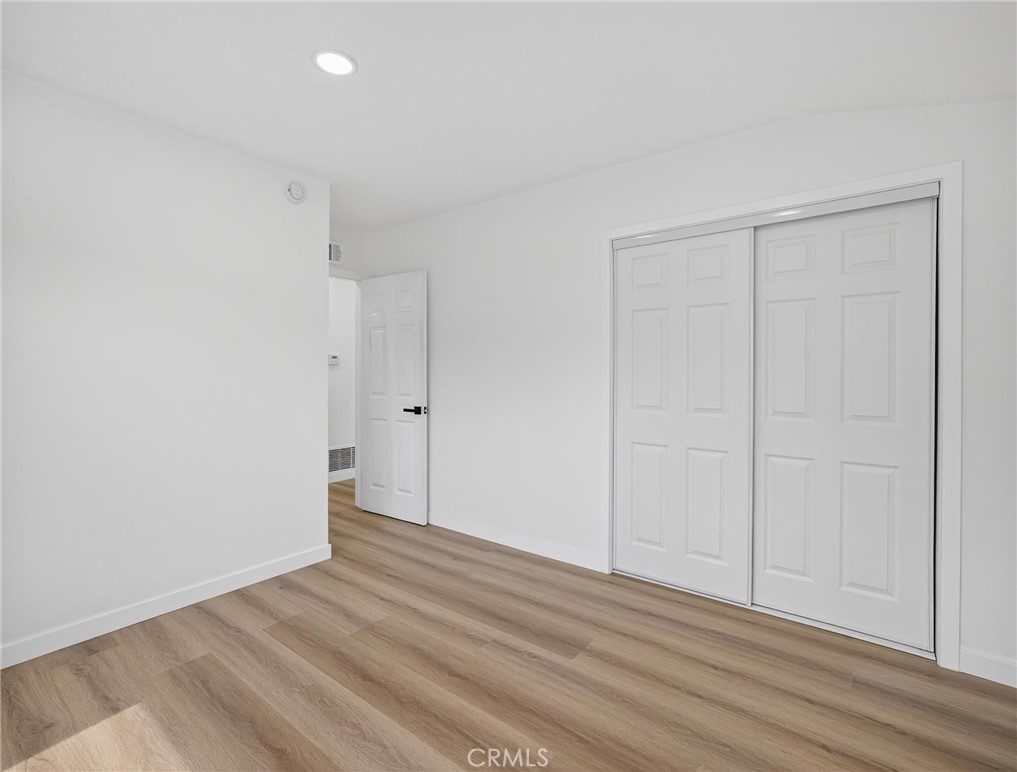 13737 Casimir Ave