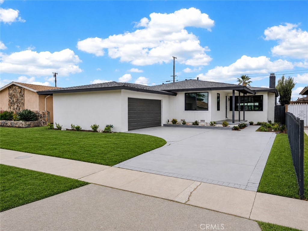 13737 Casimir Ave