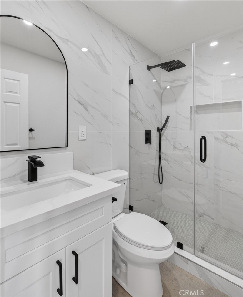 173 W 232nd Pl