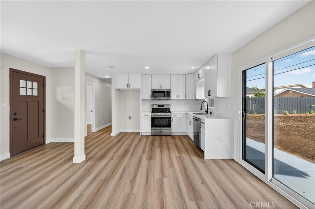 173 W 232nd Pl