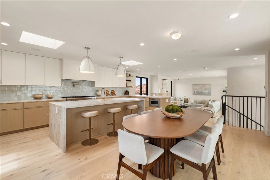 409 Crest Drive