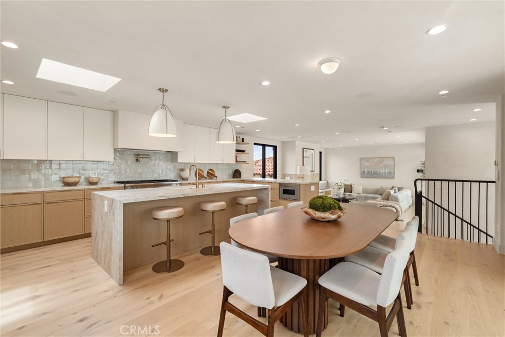 409 Crest Drive