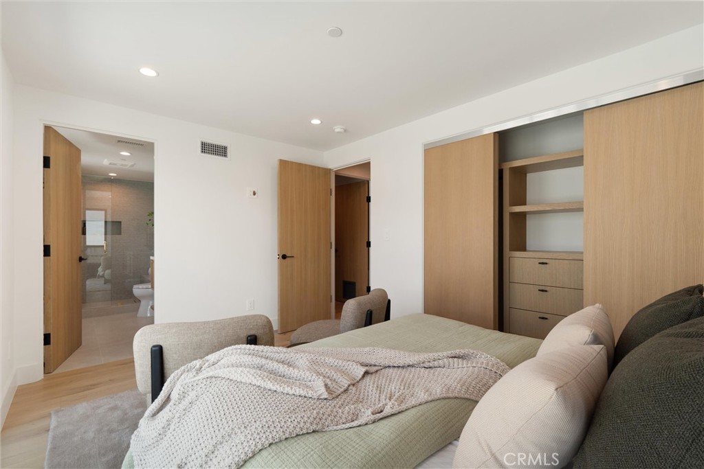 409 Crest Drive