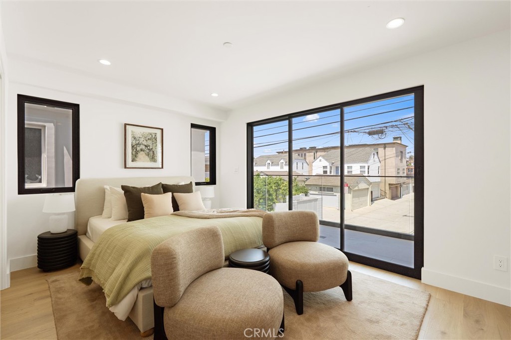 409 Crest Drive