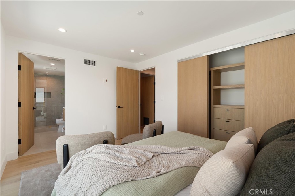 409 Crest Drive