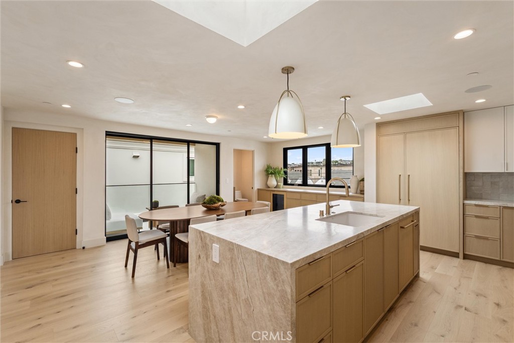 409 Crest Drive