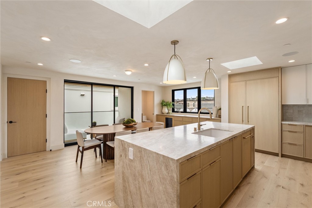 409 Crest Drive