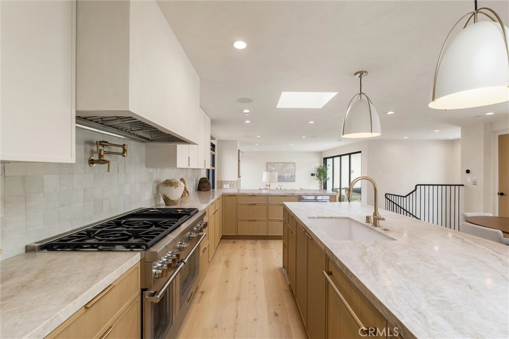 409 Crest Drive