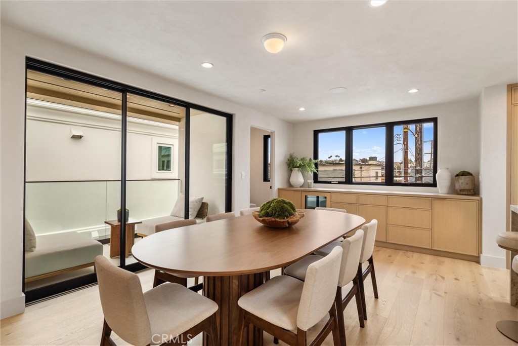 409 Crest Drive