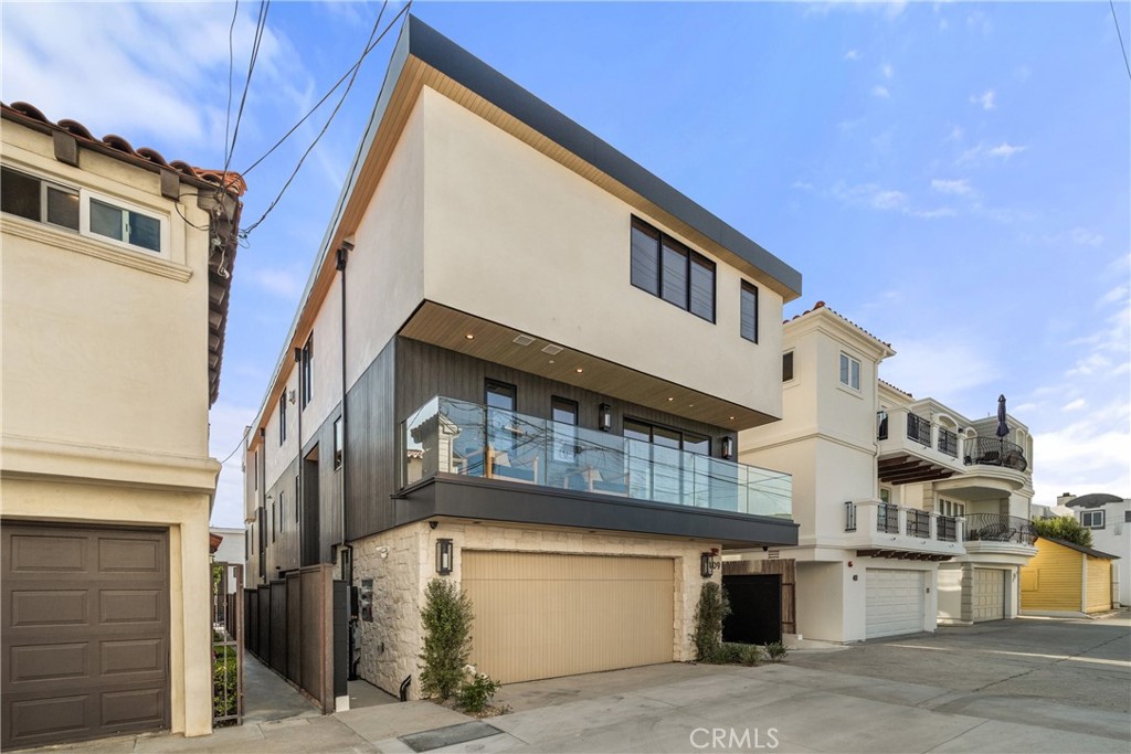 409 Crest Drive