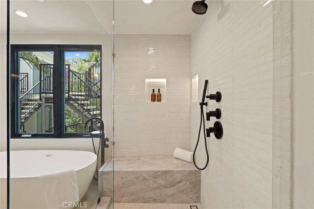 409 Crest Drive