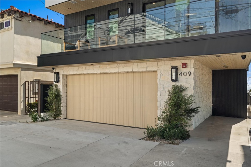 409 Crest Drive