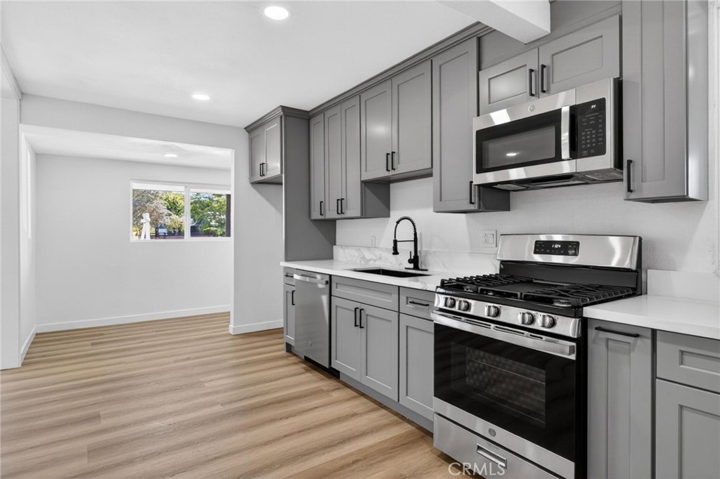 2265 Del Amo