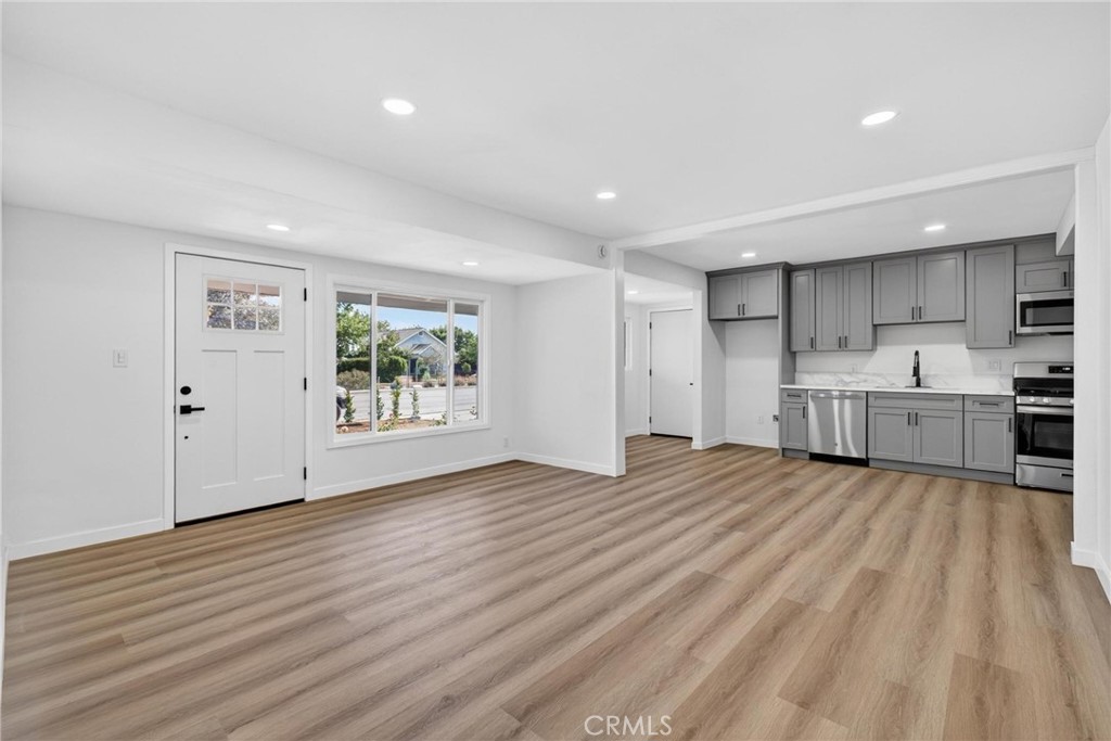 2265 Del Amo