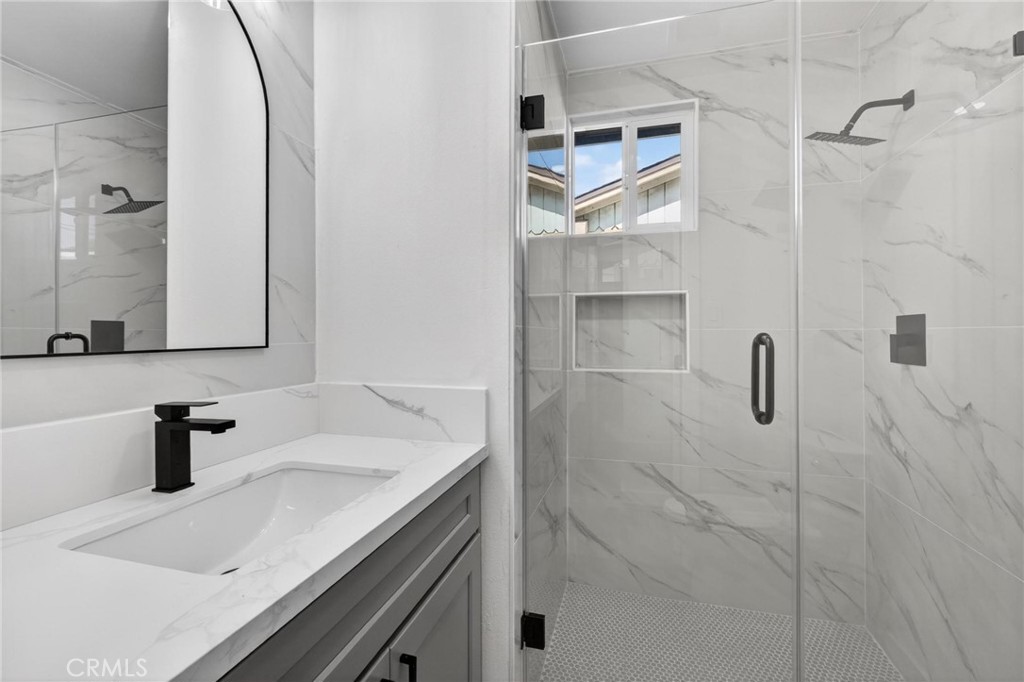 2265 Del Amo