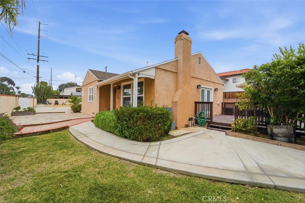 11937 S La Cienega