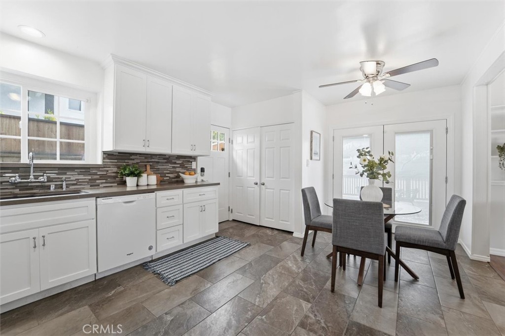 11937 S La Cienega