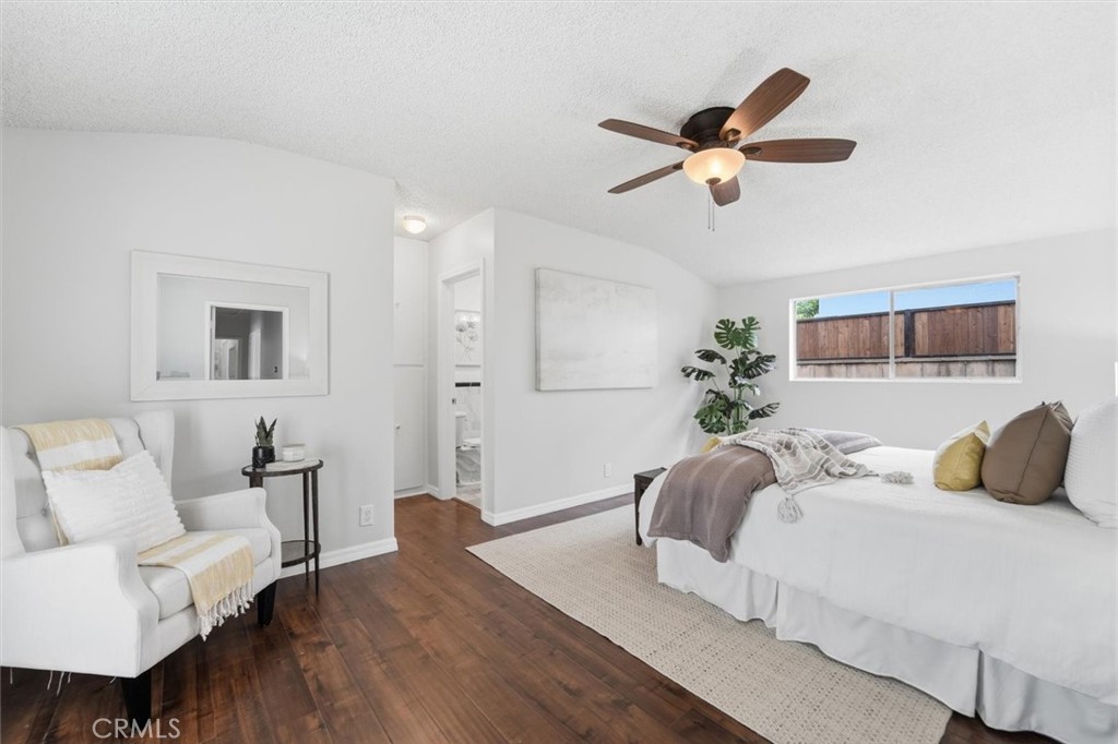 11937 S La Cienega