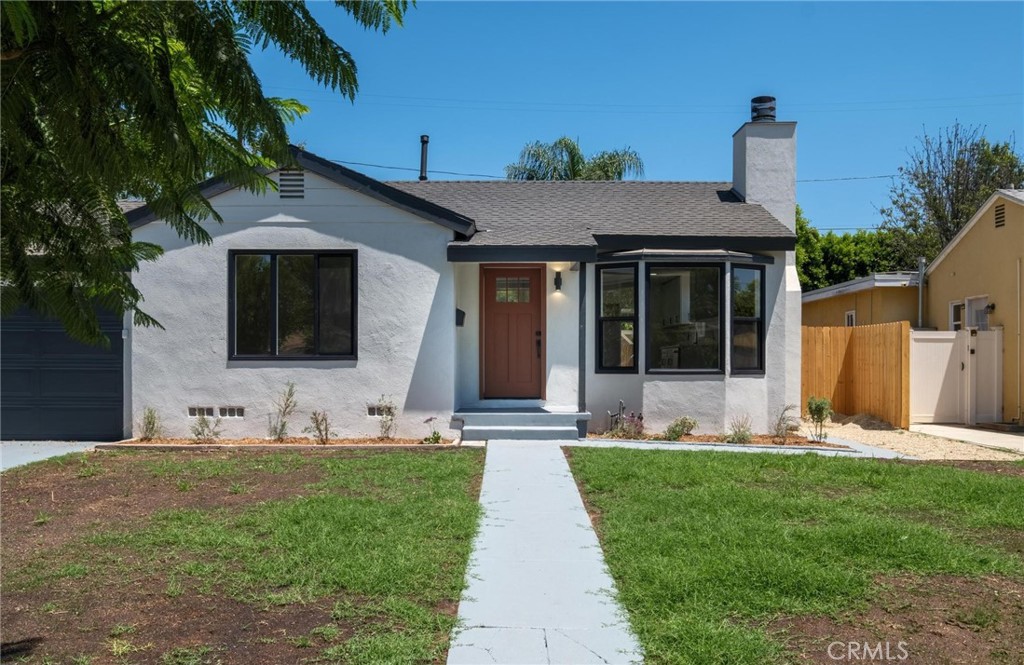 7012 Balcom Ave. Avenue