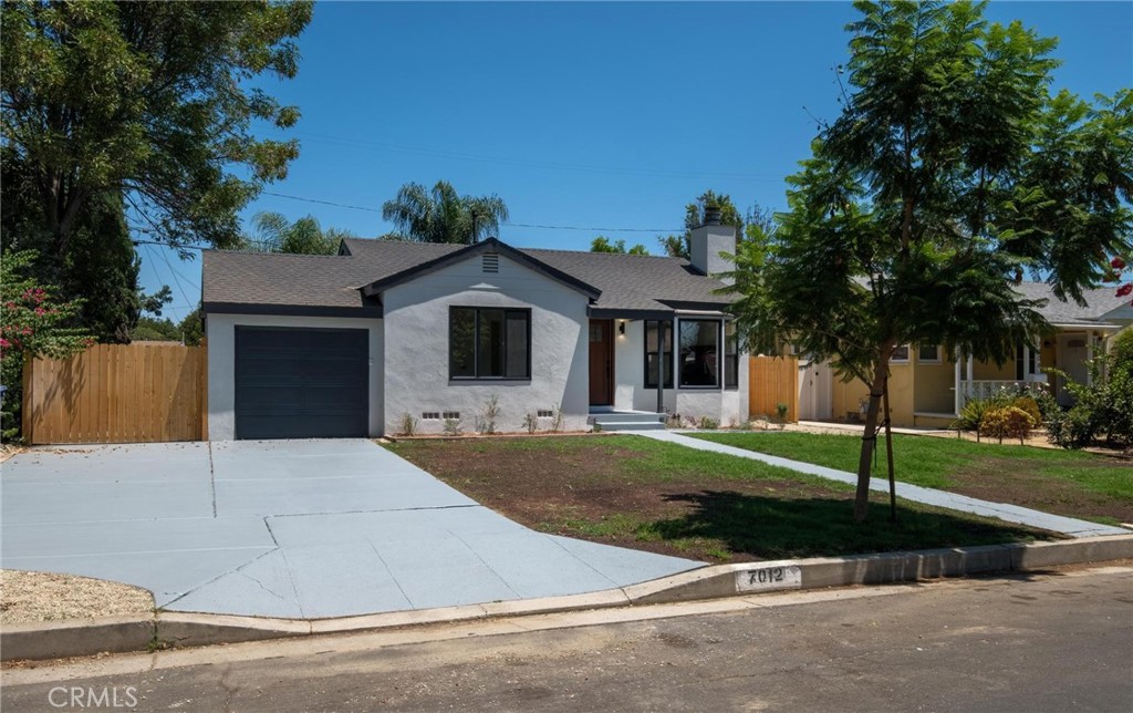 7012 Balcom Ave. Avenue