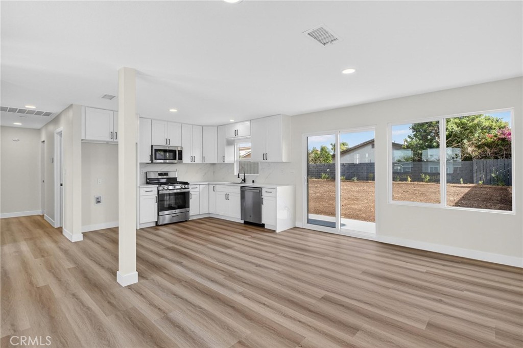 173 W 232nd Pl