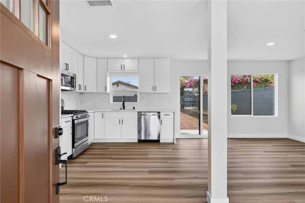 173 W 232nd Pl