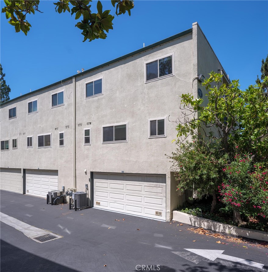 11260 Overland Avenue 19A