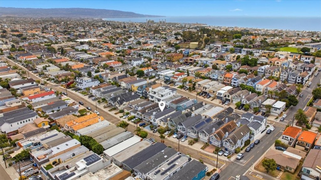 1633 Steinhart Avenue
