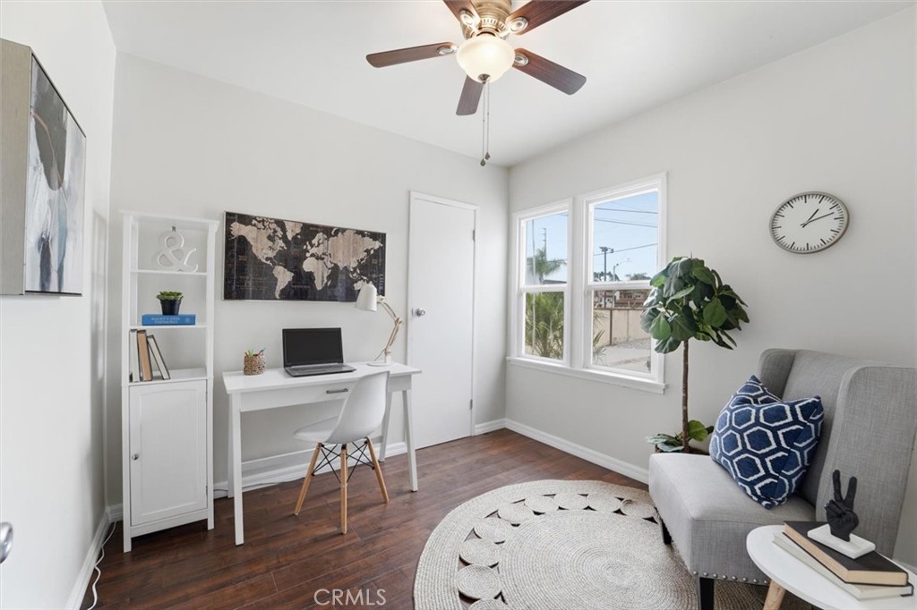 11937 S La Cienega