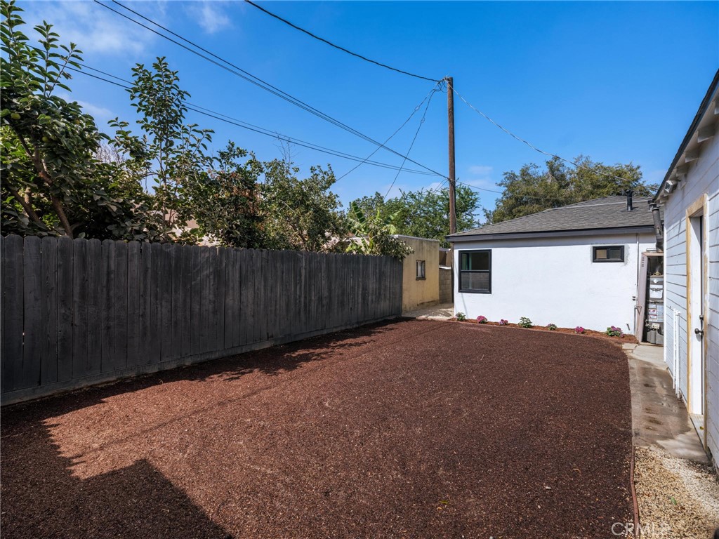 5910 Walnut Ave