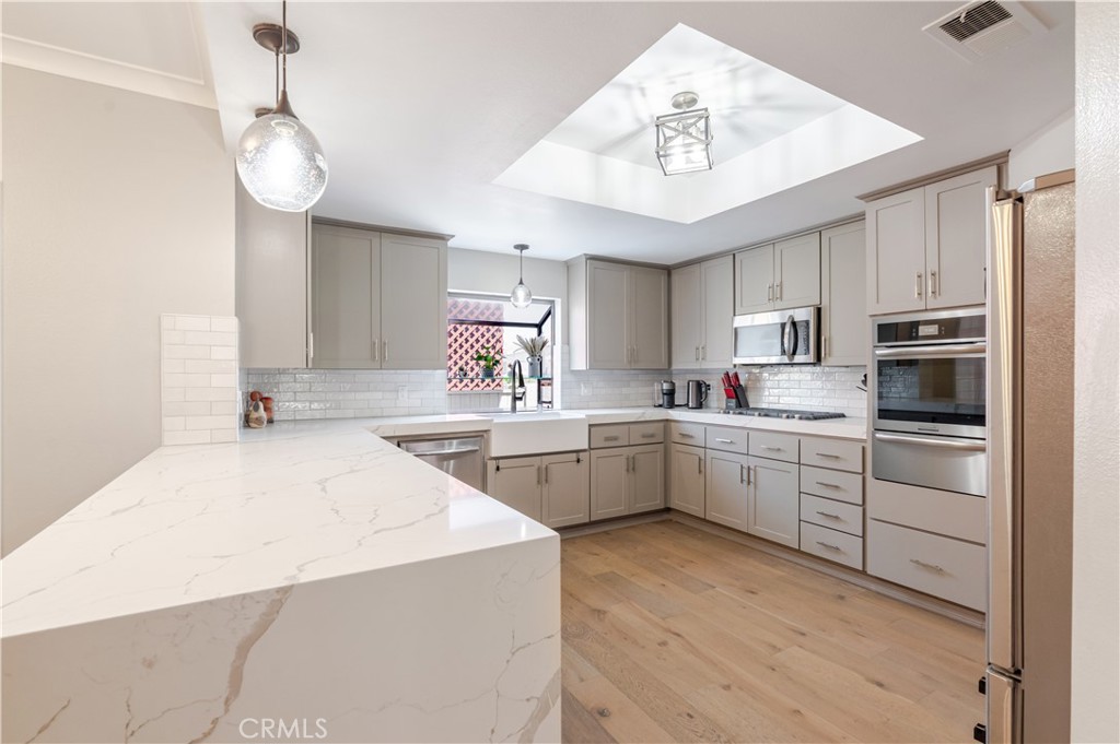 210 S Prospect