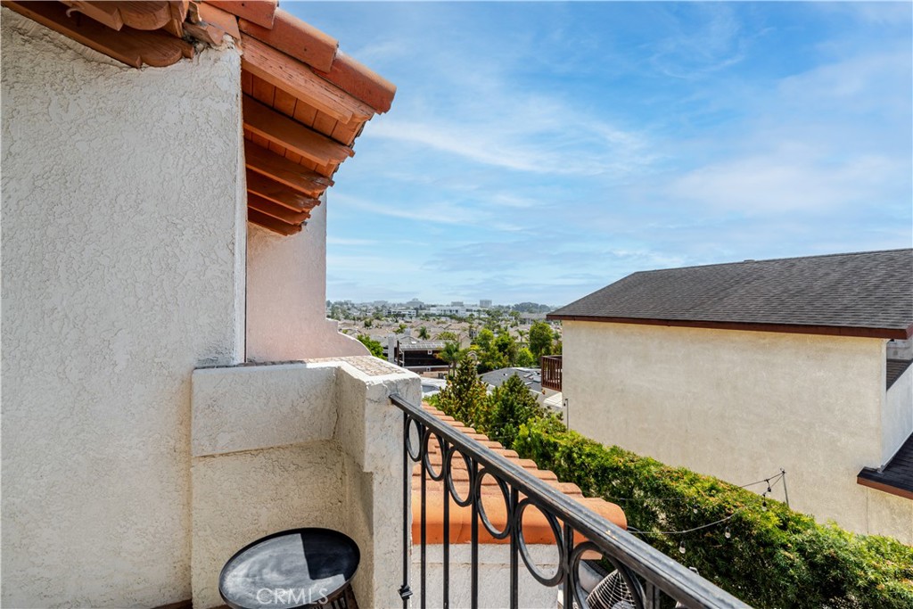 210 S Prospect