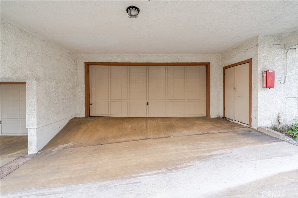 210 S Prospect