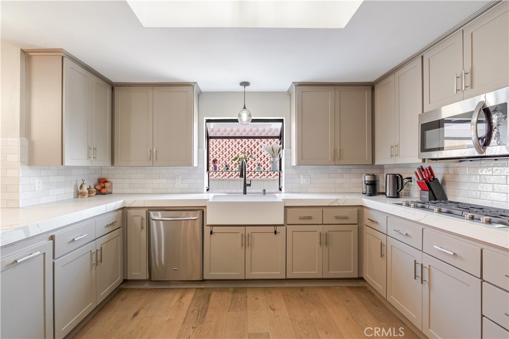 210 S Prospect