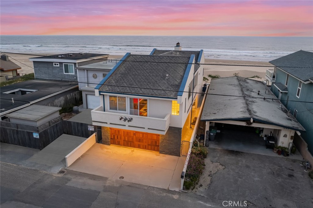 1652 Strand Way