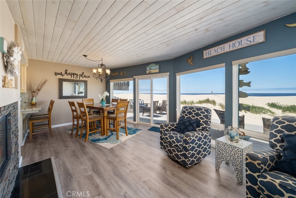 1652 Strand Way