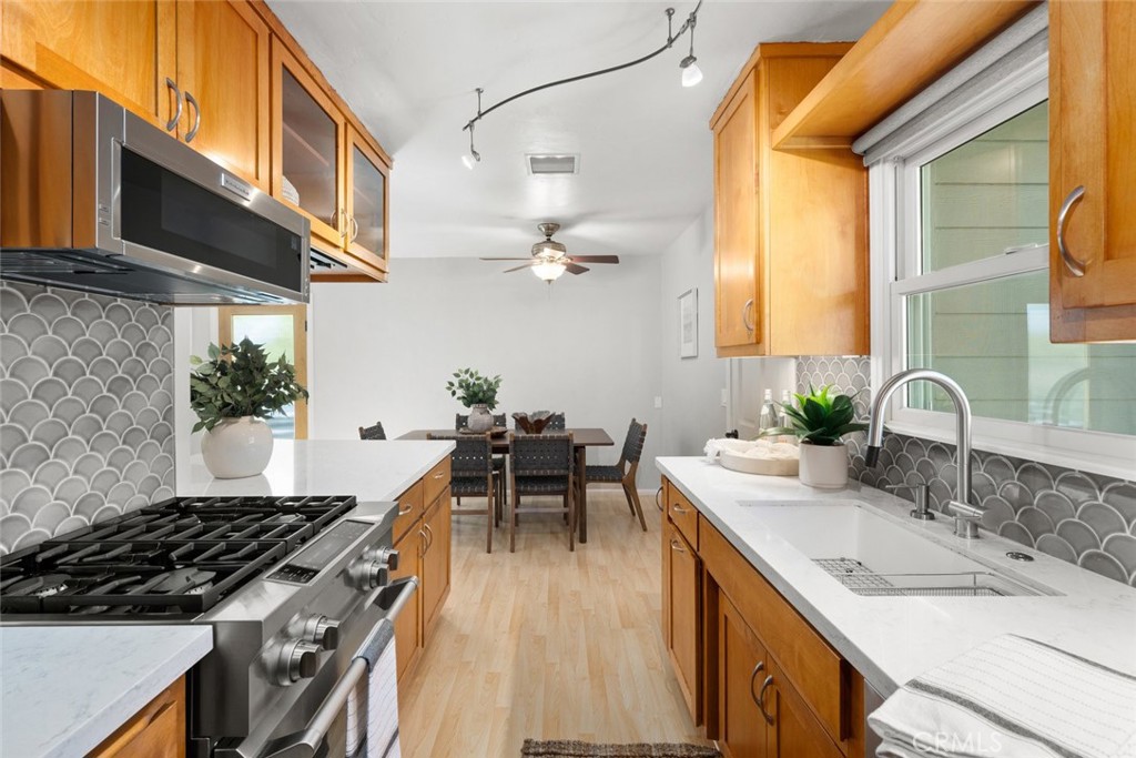 430 Sandercock Street