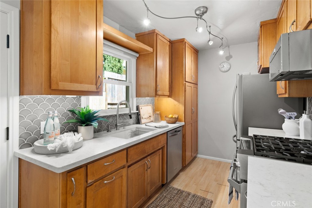 430 Sandercock Street