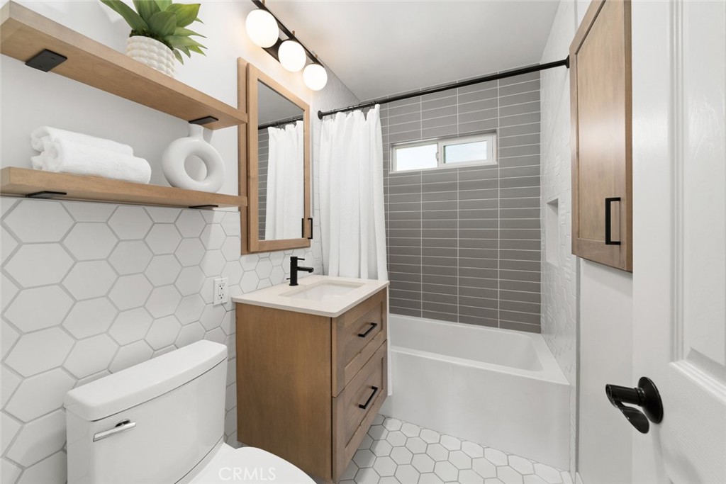 430 Sandercock Street