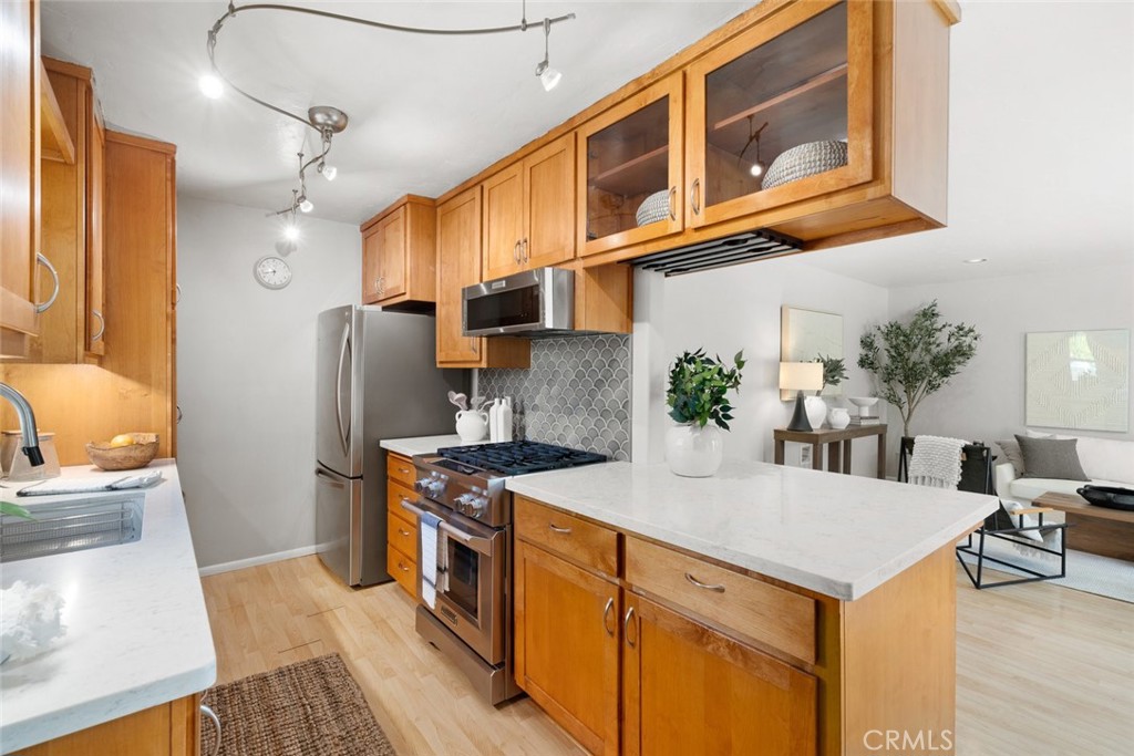 430 Sandercock Street