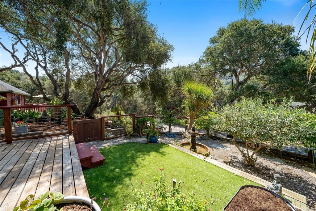 1550 Bayview Heights