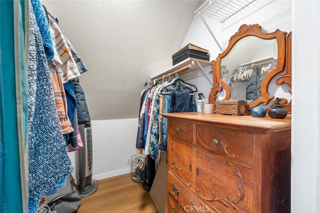 1550 Bayview Heights