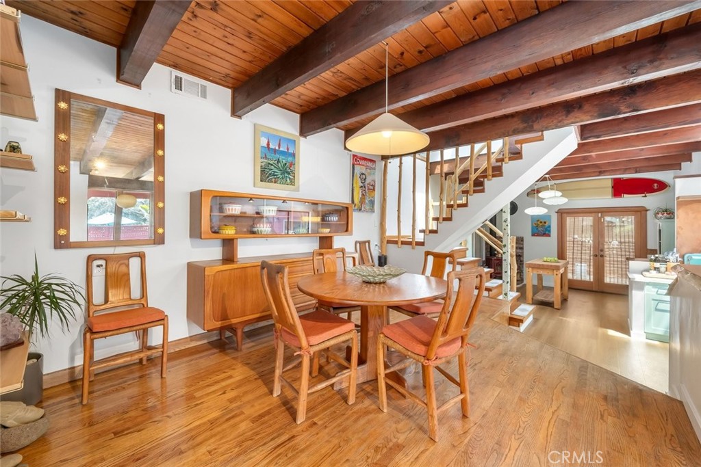 1550 Bayview Heights