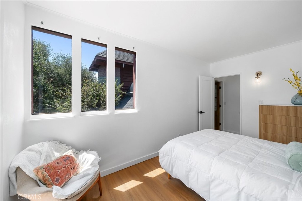 1550 Bayview Heights