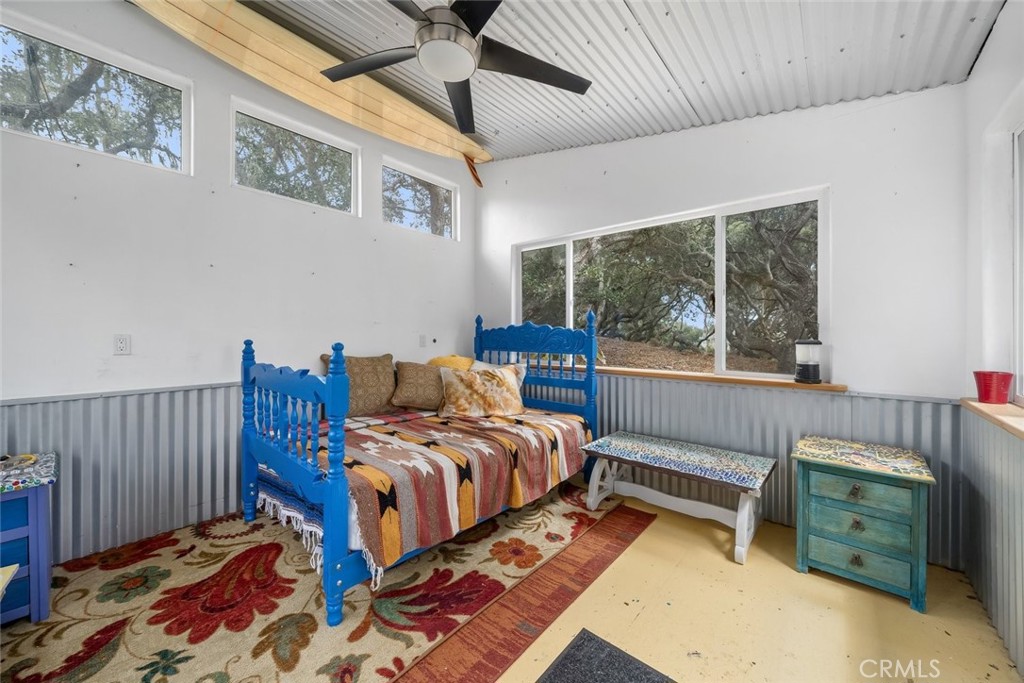 1550 Bayview Heights