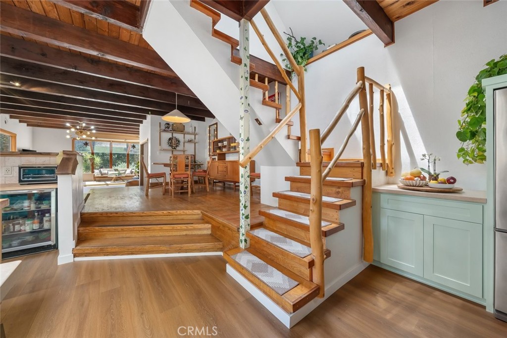 1550 Bayview Heights